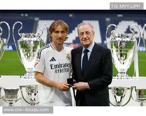 足球名人背后的故事与传奇人生揭秘足球如何改变他们的命运与世界